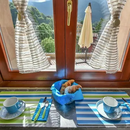 Vallategna And Mountains Daire